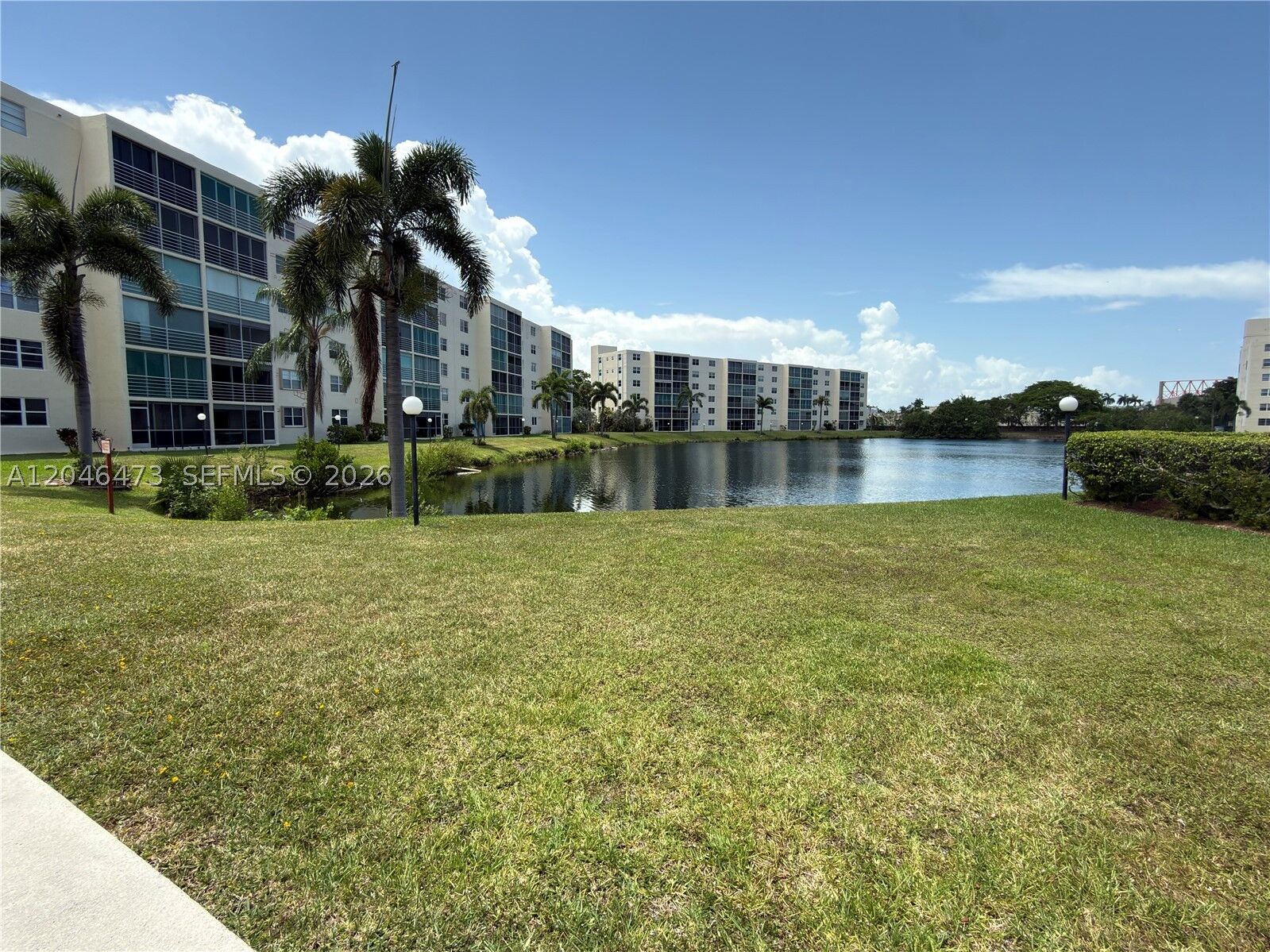 Property Photo:  141 SE 3rd Ave 106  FL 33004 