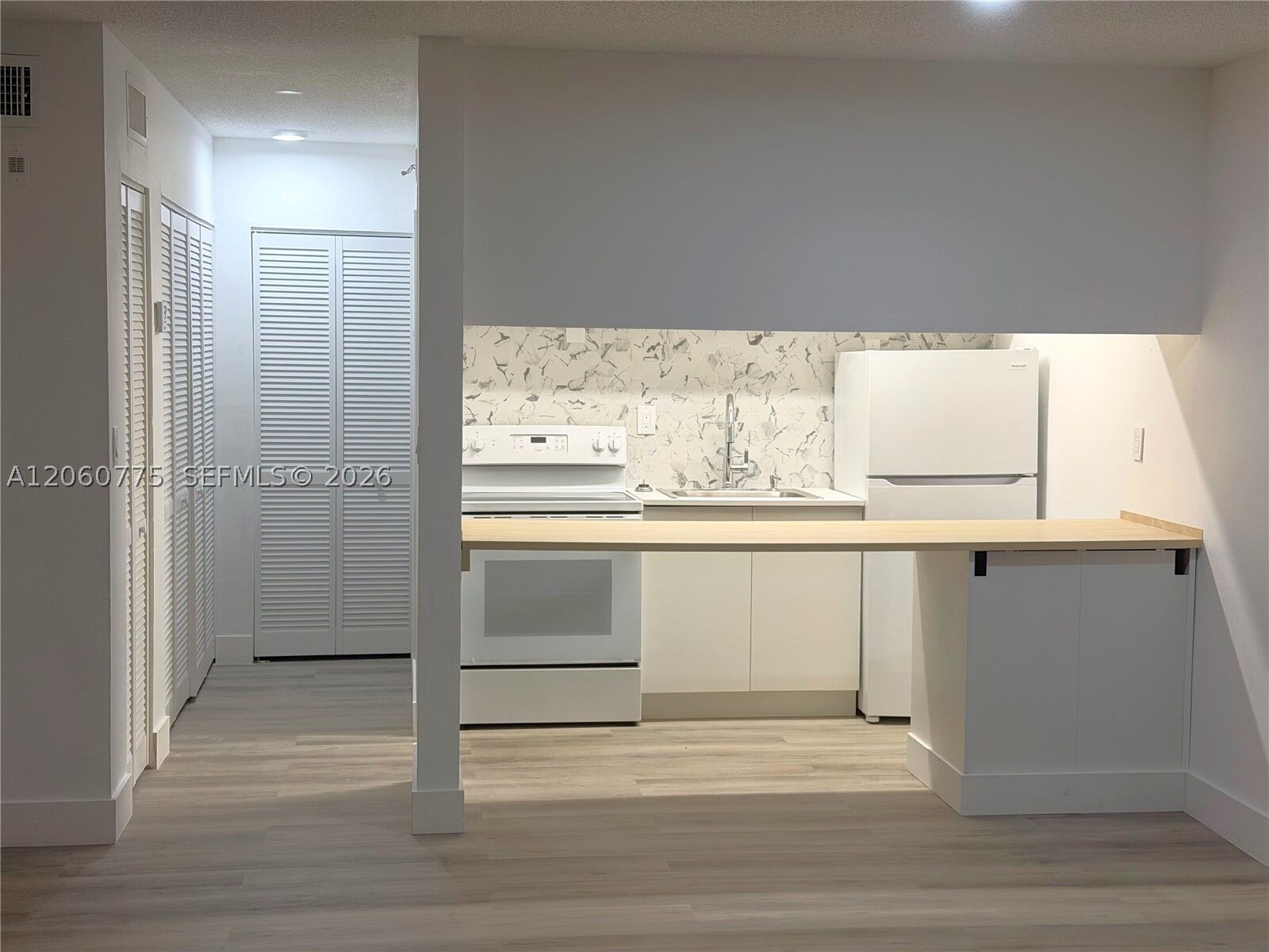 Property Photo: 291 NW 177th St C-120 FL 33169