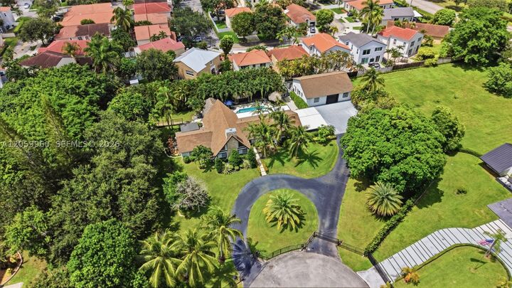 Property Photo:  5011 Hawkhurst Ave  FL 33331 