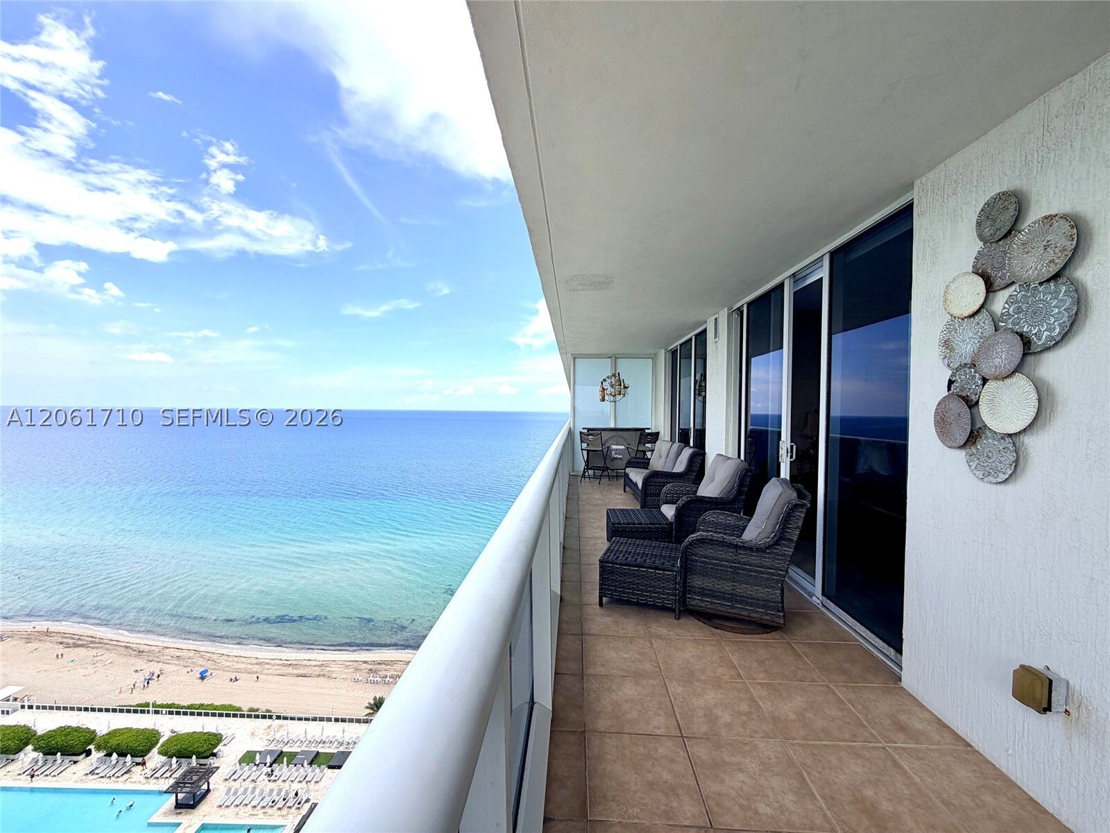 Property Photo:  1830 S Ocean Dr 2508  FL 33009 