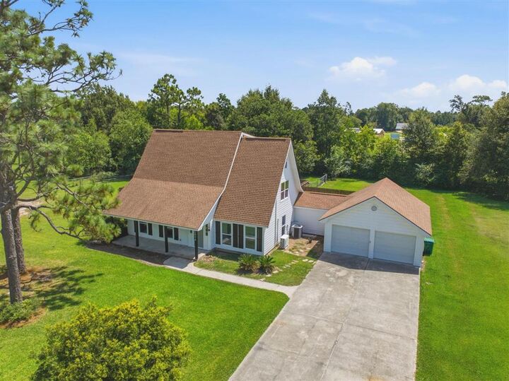 Property Photo:  2856 Scarlett Drive  LA 70611 