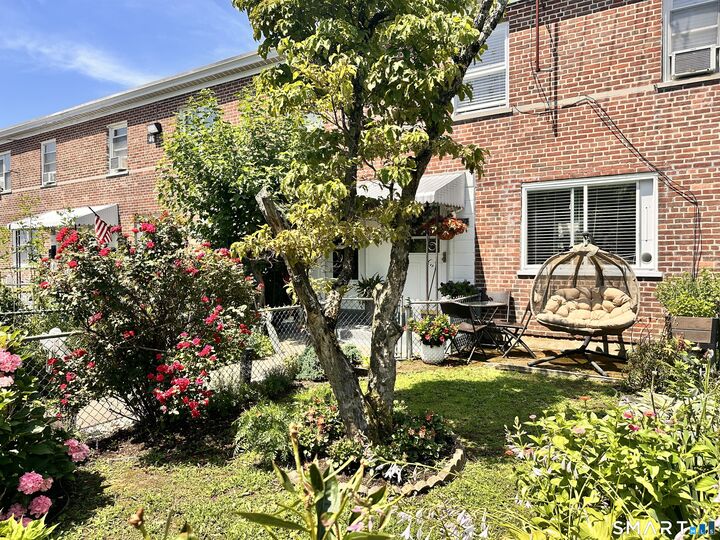 Property Photo:  317 Court D, B-46 Court 317  CT 06610 