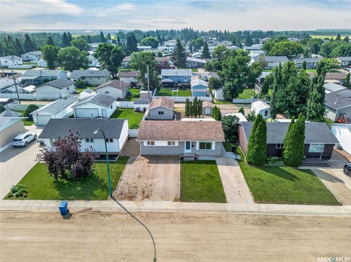 Property Photo:  107 Kingston Street  SK S0E 1A0 