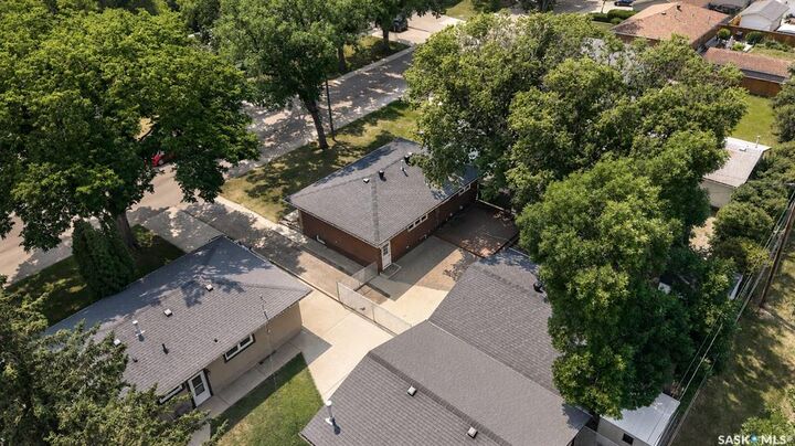 Property Photo:  1246 Carleton Street  SK S6H 3A6 