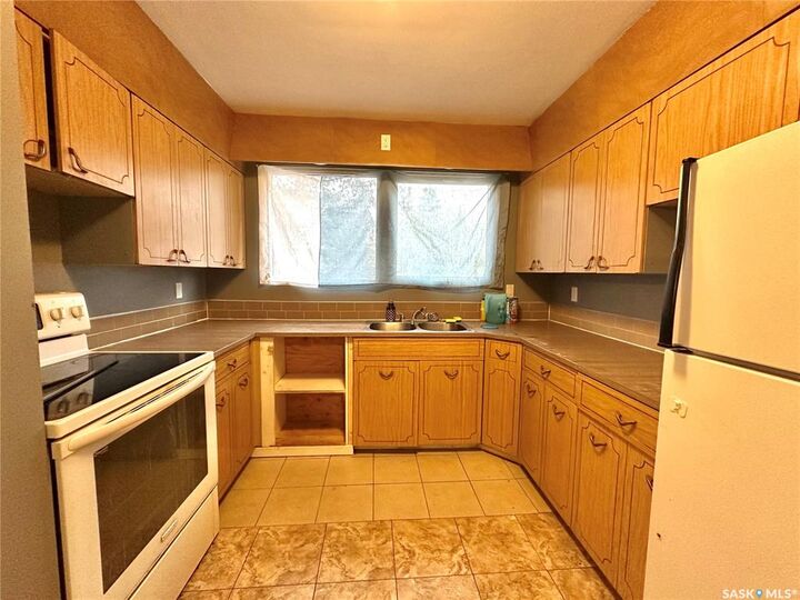 Property Photo:  1091 109th Street  SK S9A 2E3 