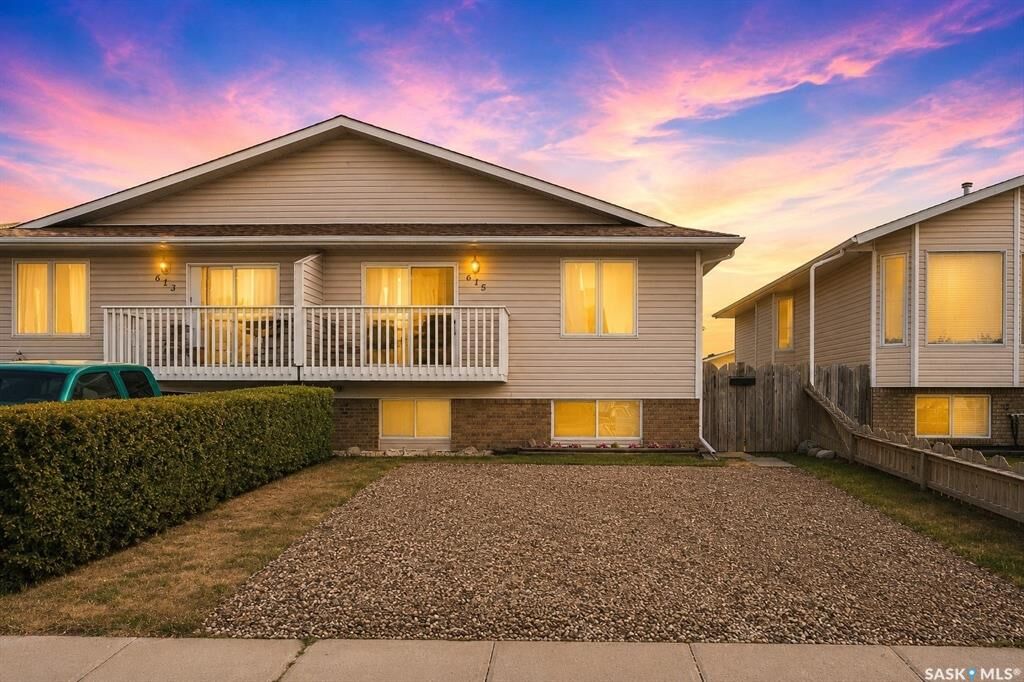 Property Photo:  615 Peters Street  SK S0K 4S0 