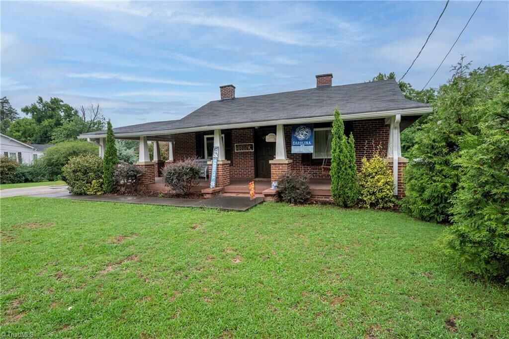 Property Photo: 5102 Old Walkertown Road NC 27105