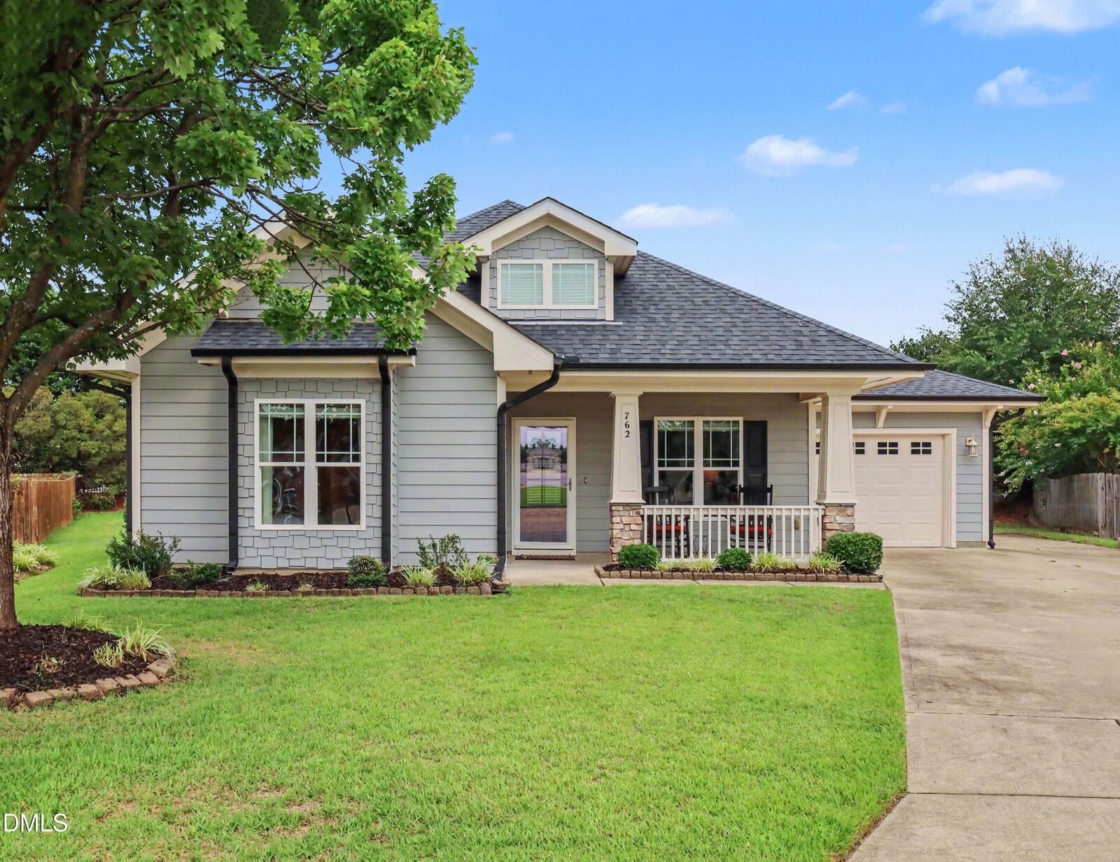 Property Photo: 762 Arrowhead Lake Court NC 27526