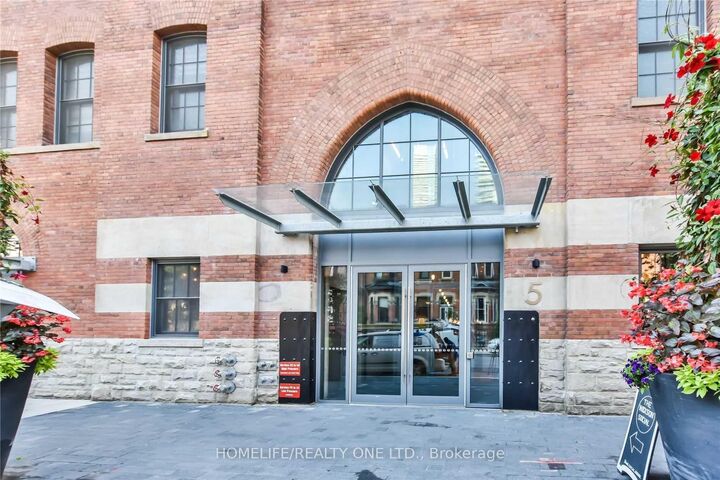 Property Photo: 5 St Joseph Street 217 ON M4Y 1J6
