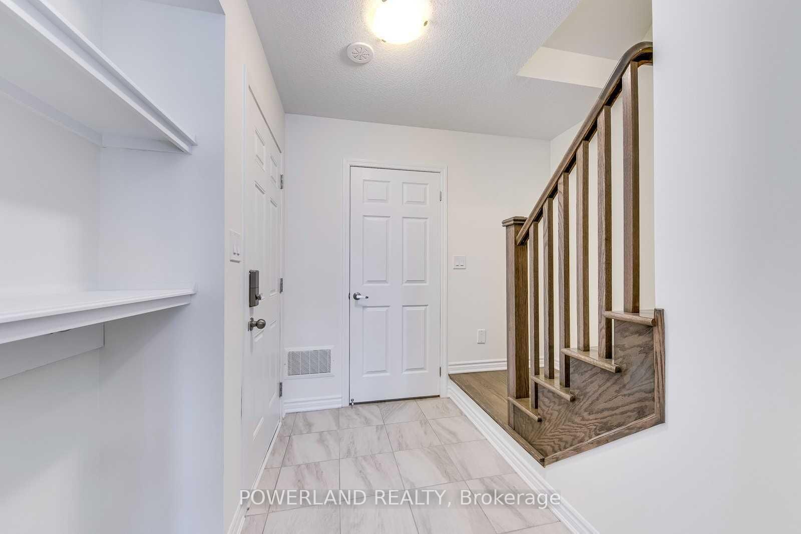 Property Photo:  77 McAlister Avenue  ON L4S 0L2 