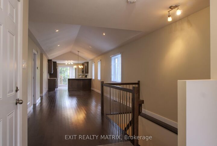 Property Photo: 1557 Belcourt Boulevard ON K1C 1M3