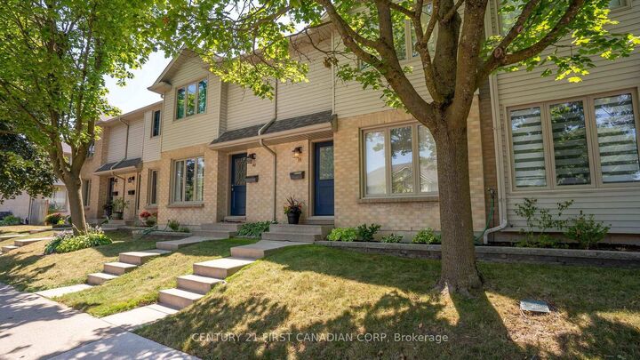Property Photo: 925 Lawson Road 39 ON N6G 4X3