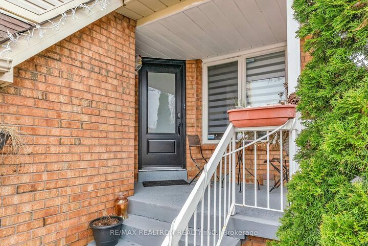 Property Photo:  89 Beaconsfield Avenue  ON L6Y 4R6 