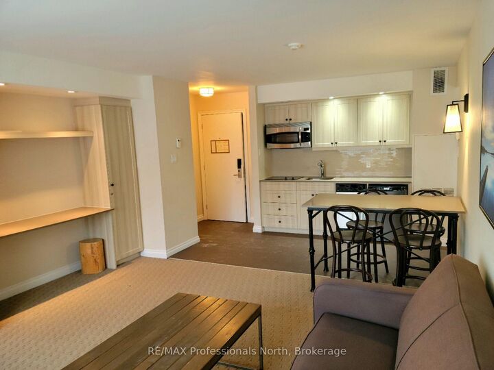 Property Photo: 1235 Deerhurst Drive 55-301 ON P1H 2E8
