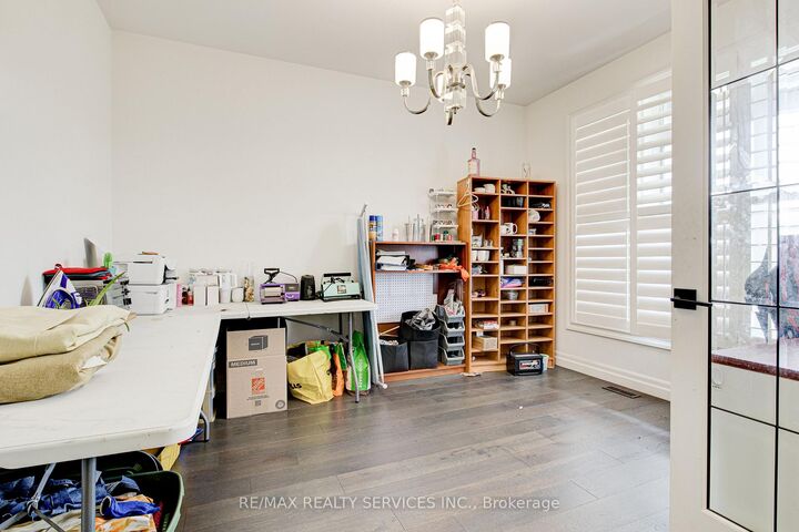 240 Tamarack Blvd Boulevard — photo 1