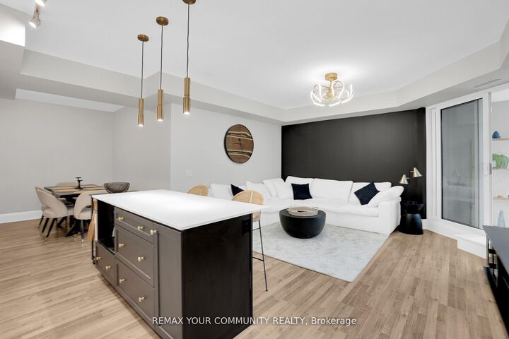Property Photo: 9085 Jane Street 523 ON L4K 0L8