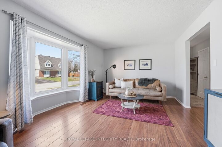 Property Photo: 776 Vinette Crescent ON K1E 1W9