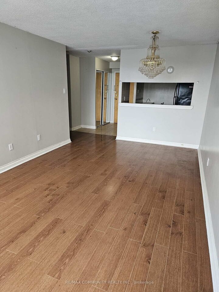 Property Photo:  3050 Ellesmere Road 403  ON M1E 5E6 