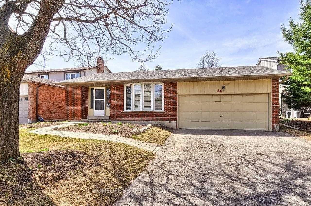 Property Photo: 44 Rutledge Avenue ON L3Y 5T4