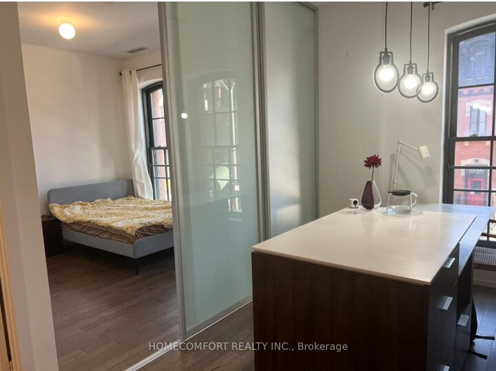 Property Photo:  5 St Joseph Street 216  ON M4Y 0B6 