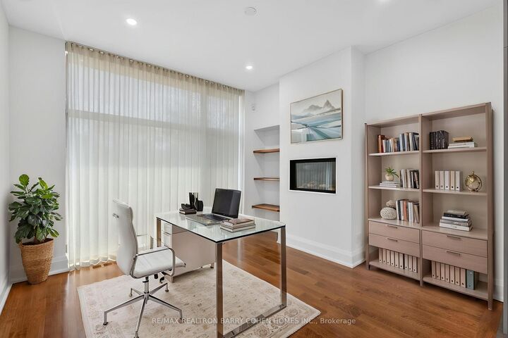 Property Photo: 16 Chipping Road ON M3B 1L1