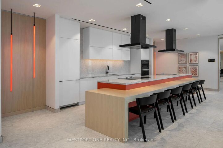 Property Photo:  36 Zorra Street W 1206  ON M8Z 1R7 