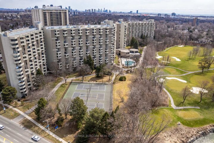 300 Mill Road C34 — photo 1