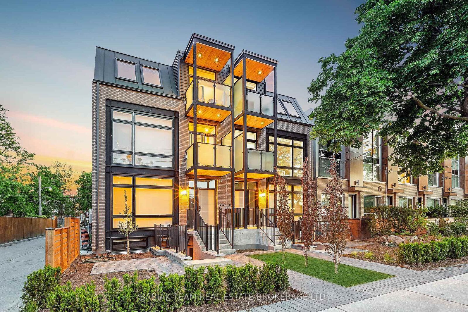 Property Photo:  57 Vine Avenue 301  ON M6P 1V6 