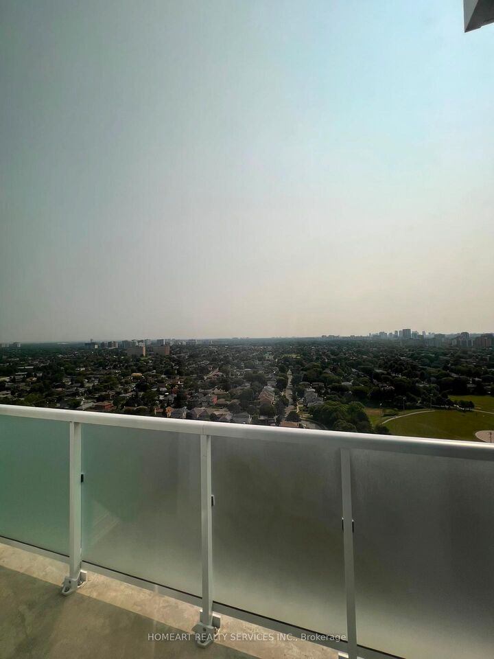 Property Photo:  188 Fairview Mall Drive 2802  ON M2J 0H7 