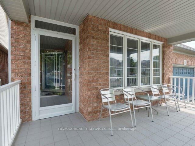 Property Photo:  106 Pennyroyal Crescent  ON L6S 6J6 