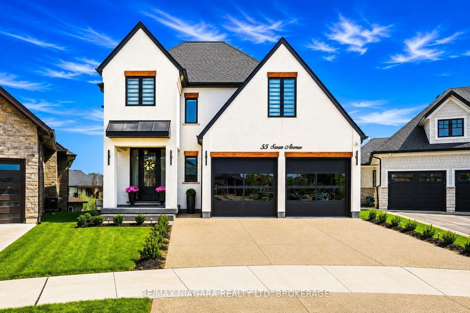 Property Photo: 55 Swan Avenue ON L0S 1E6
