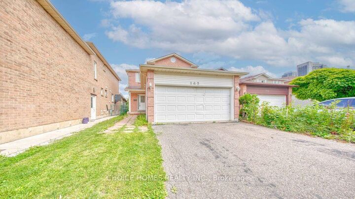 Property Photo: 162 Clansman Trail ON L4Z 3G8
