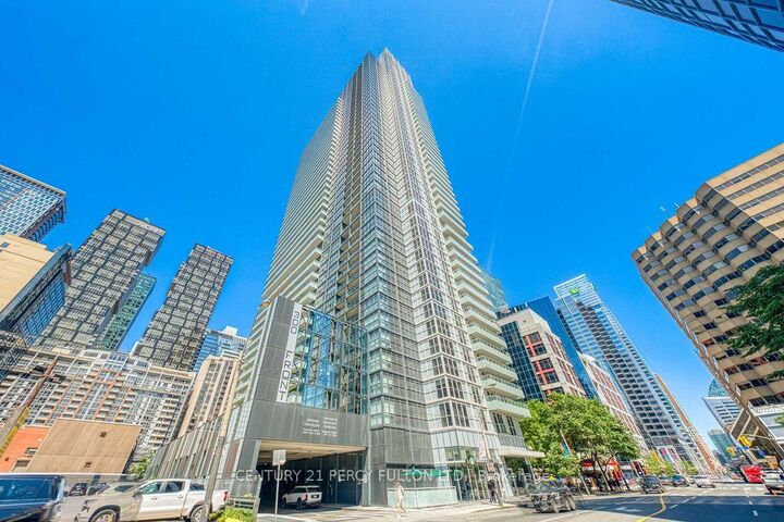 Property Photo: 300 Front Street W 2811 ON M5V 0E9