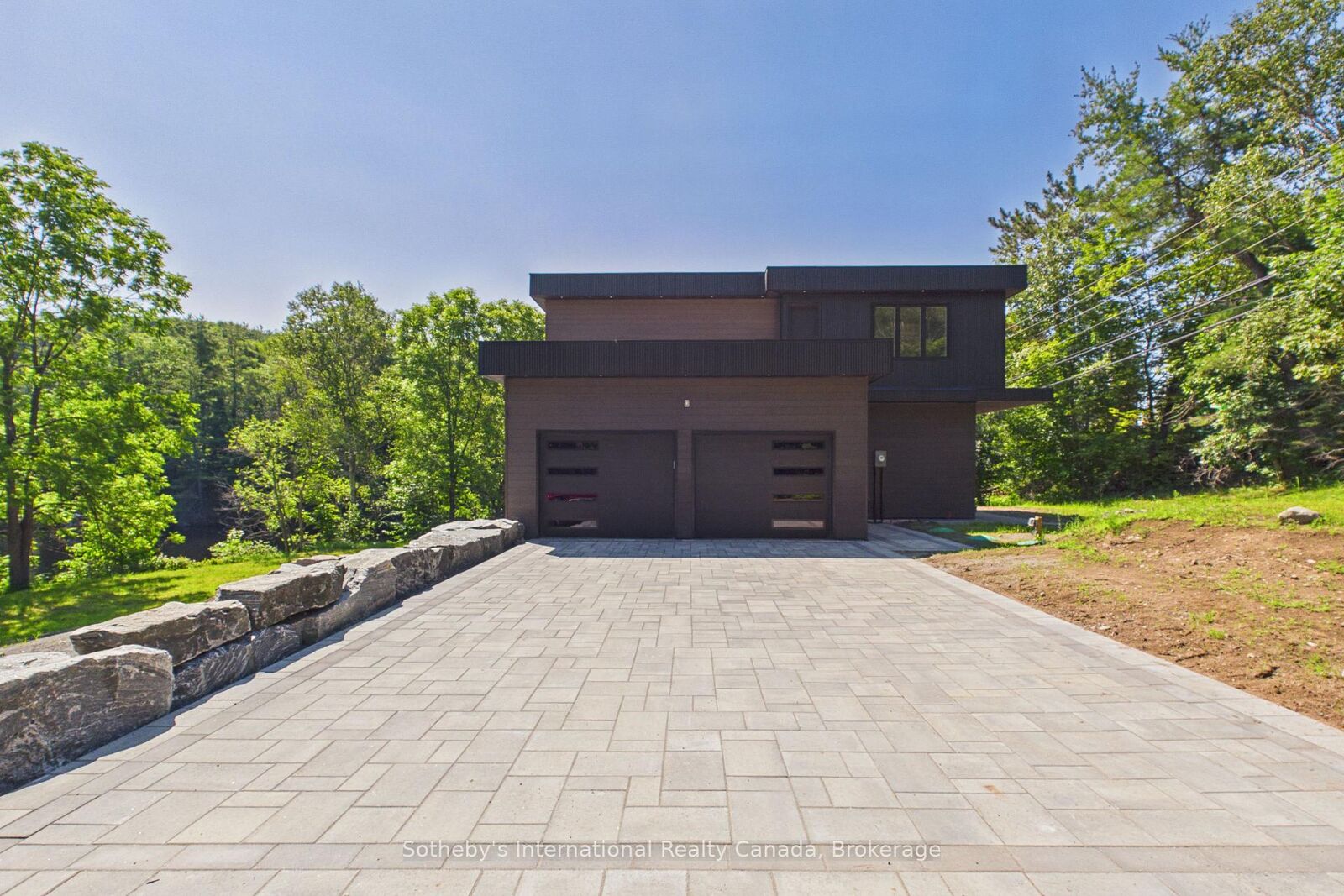 Property Photo: 492 Brunel Road ON P1H 1R9