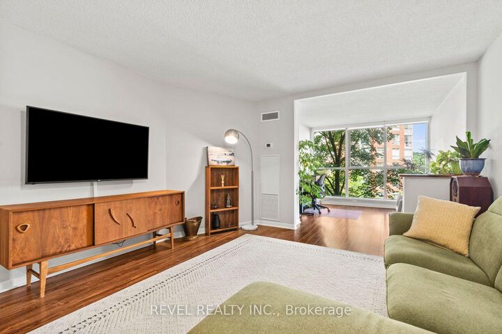 Property Photo:  20 Southport Street 302  ON M6S 4Y8 