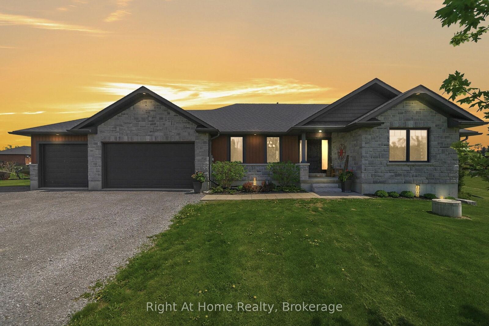 Property Photo: 144 Hiddenvalley Drive ON K0K 2V0