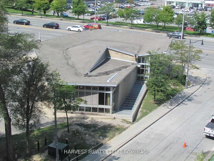 Property Photo:  7 Kenaston Garden 610  ON M2K 0E9 