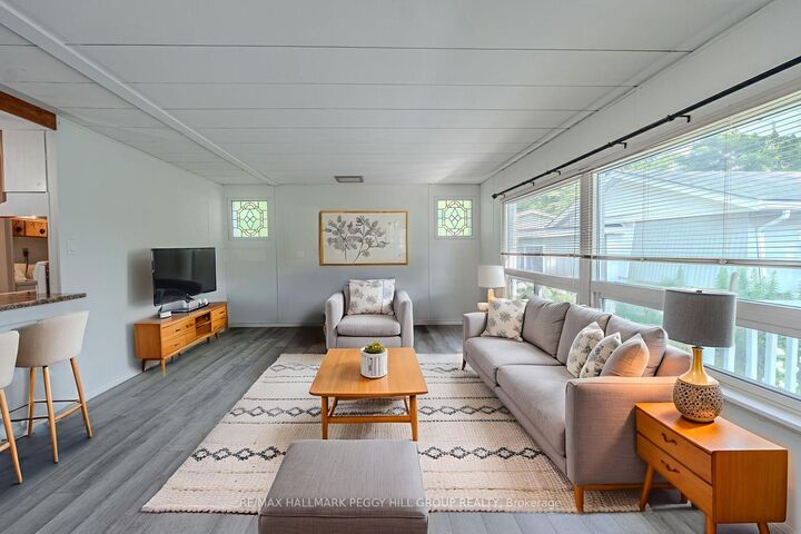 Property Photo: 85 Hawthorne Drive ON L9S 1N5