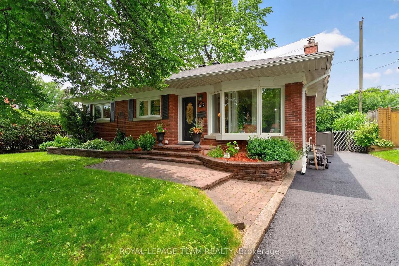 Property Photo: 1144 Cline Crescent ON K2C 2P2