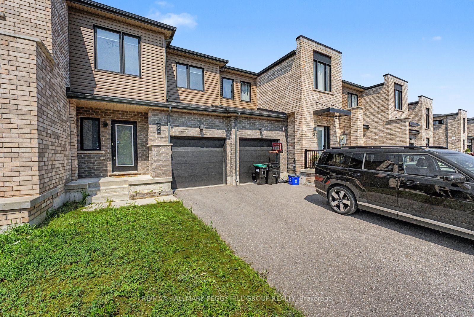 Photo de la propriété: 60 Fairlane Avenue ON L9J 0M9