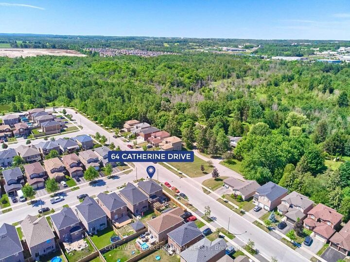 Photo de la propriété: 64 Catherine Drive ON L4N 6Z3