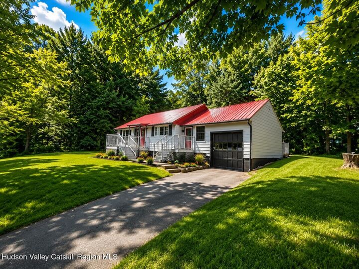 Property Photo: 2 Bonnie Brae NY 12481