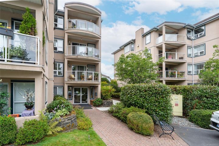 Property Photo: 3000 Oak St #203A BC V0R 1K1