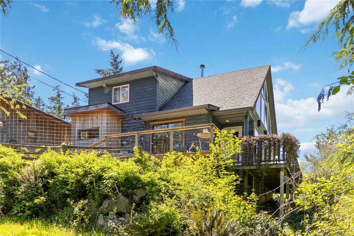 Property Photo: 7827 Dalrae Pl BC V9Z 0R1