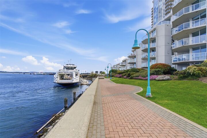 Property Photo:  150 Promenade Dr #311  BC V9R 6M6 