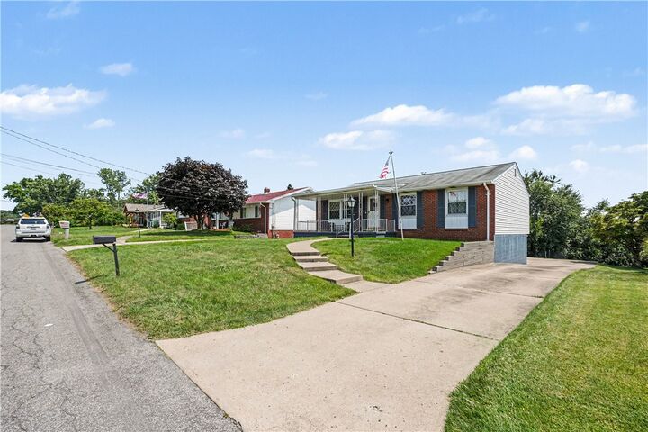 Property Photo:  411 Palomino Dr  PA 15071 