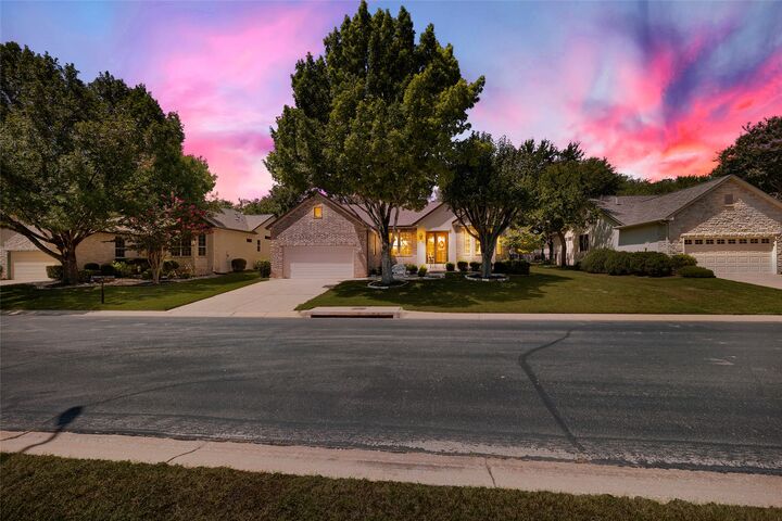 Property Photo:  118 Mountain Laurel Dr Way  TX 78633 