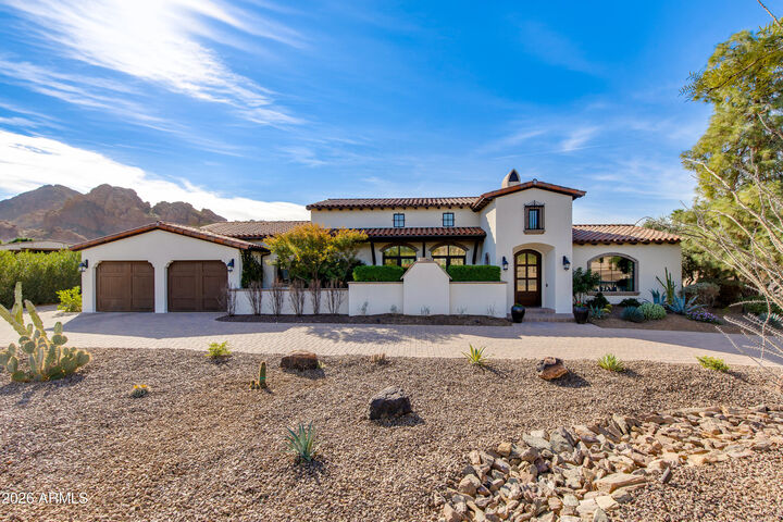 Property Photo:  4529 E Maderos Del Cuenta Drive  AZ 85253 