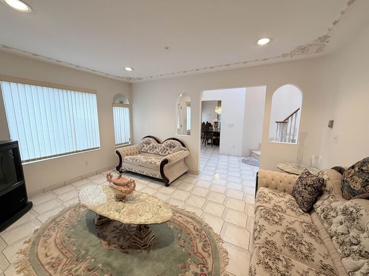 Property Photo: 2458 E 5th Avenue BC V5M 1M5
