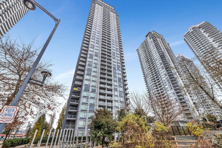 13750 100 Avenue 2215 — photo 1